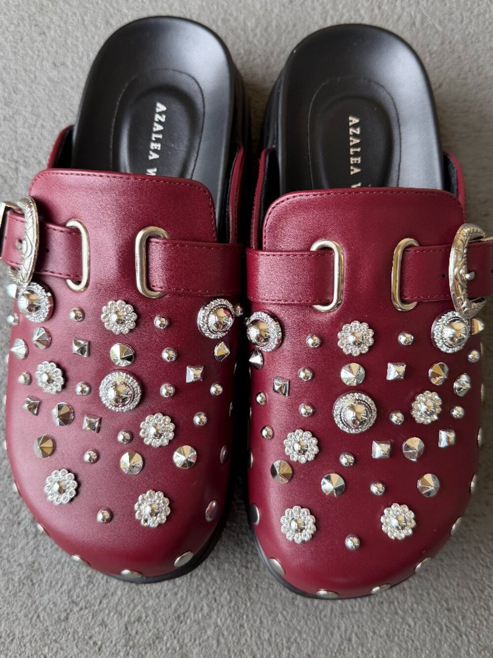Azalea Wang Swiftly Burgundy Studded Platform Clog Mules Casual NWOB - Picture 3 of 9